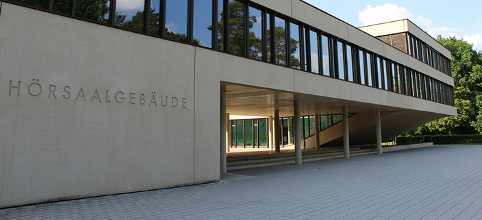 Hörsaalgebäude der FH für Finanzen Hörsaalgebäude der FH für Finanzen